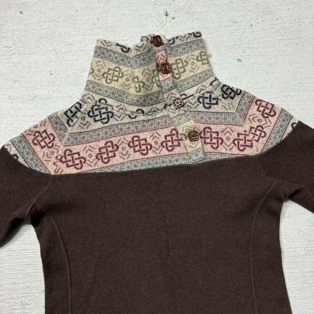 Sherpa Adventure Gear Wool Sweater Size Small - Picture 2 of 8